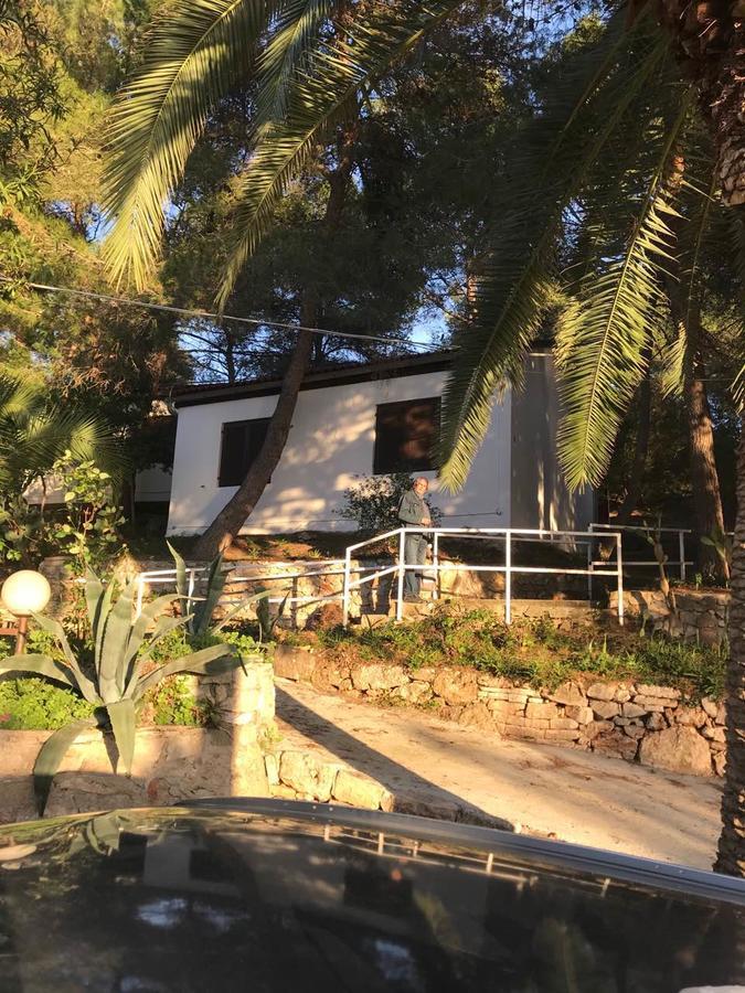 Resort Village T.N. Milna Vis Kültér fotó