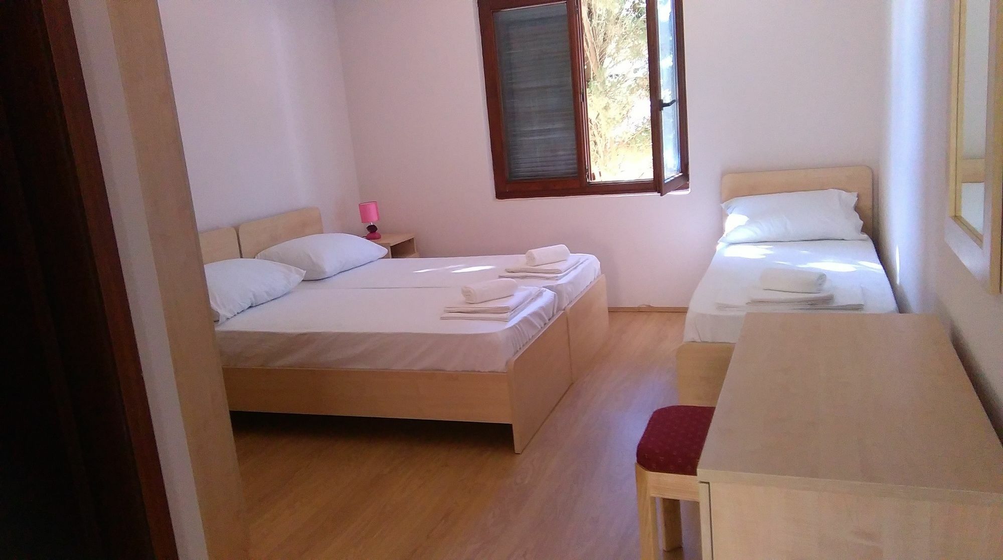 Resort Village T.N. Milna Vis Kültér fotó